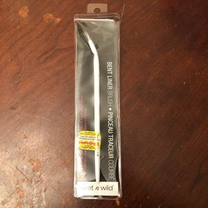 Free new Makeup Brush